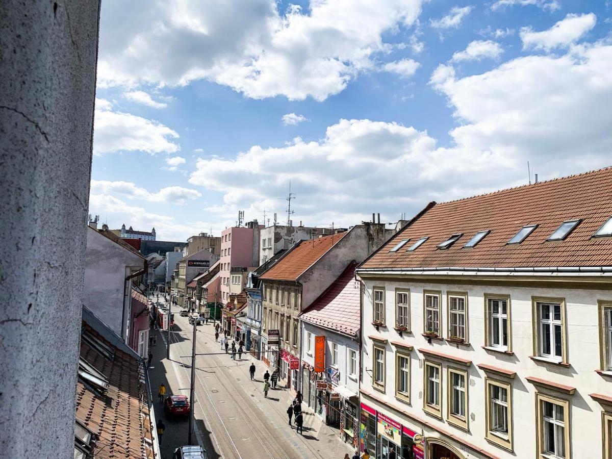 Gorgeous City Center Apartment In Bratislava With Free Parking Eksteriør bilde