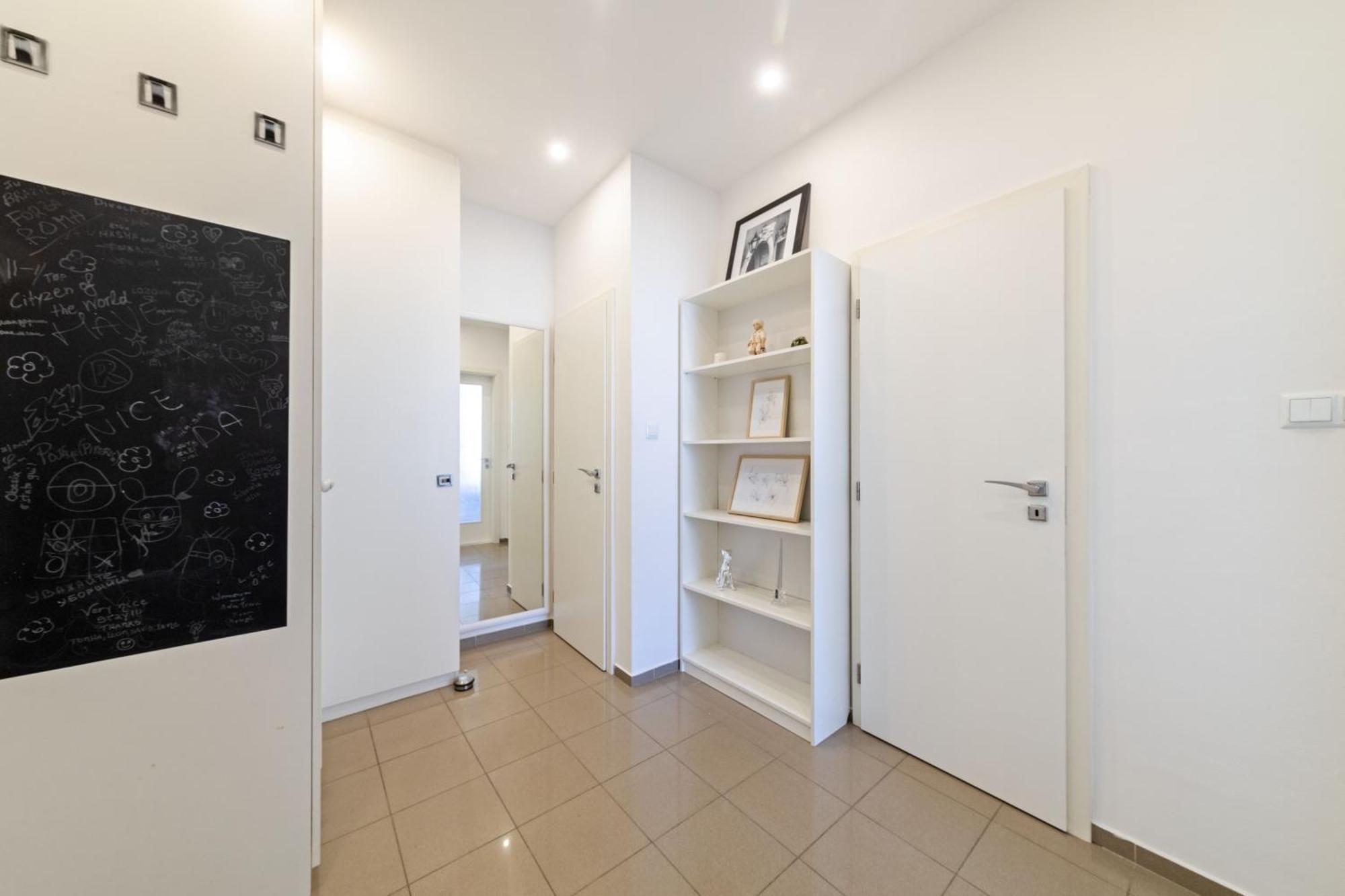 Gorgeous City Center Apartment In Bratislava With Free Parking Eksteriør bilde
